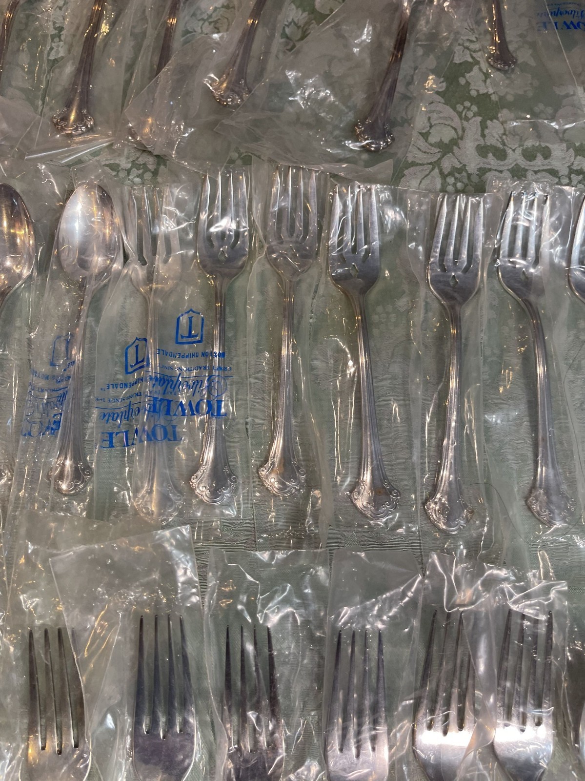 Towle Boston Chippendale Silverplate Flatware Set 68 Pc New Never Used VTG