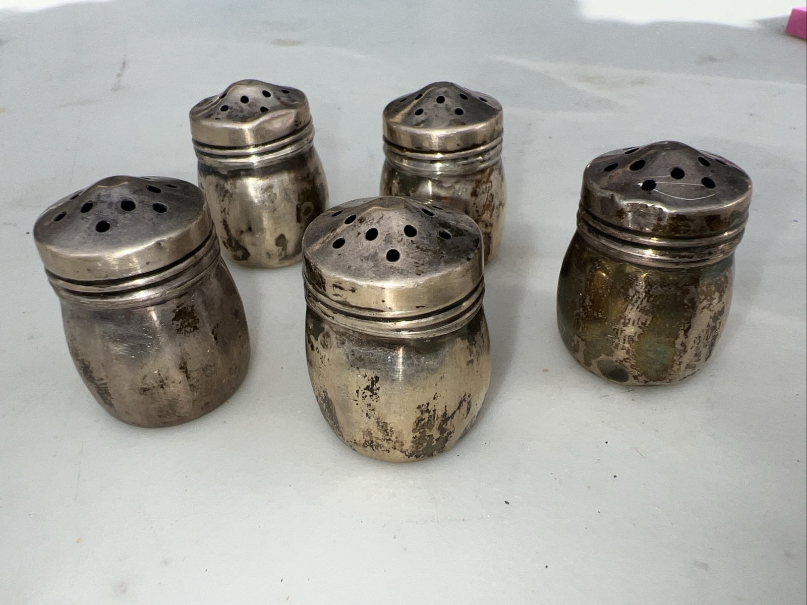 Vintage Sterling Silver 5 Individual Salt Shakers 19.5 Gr