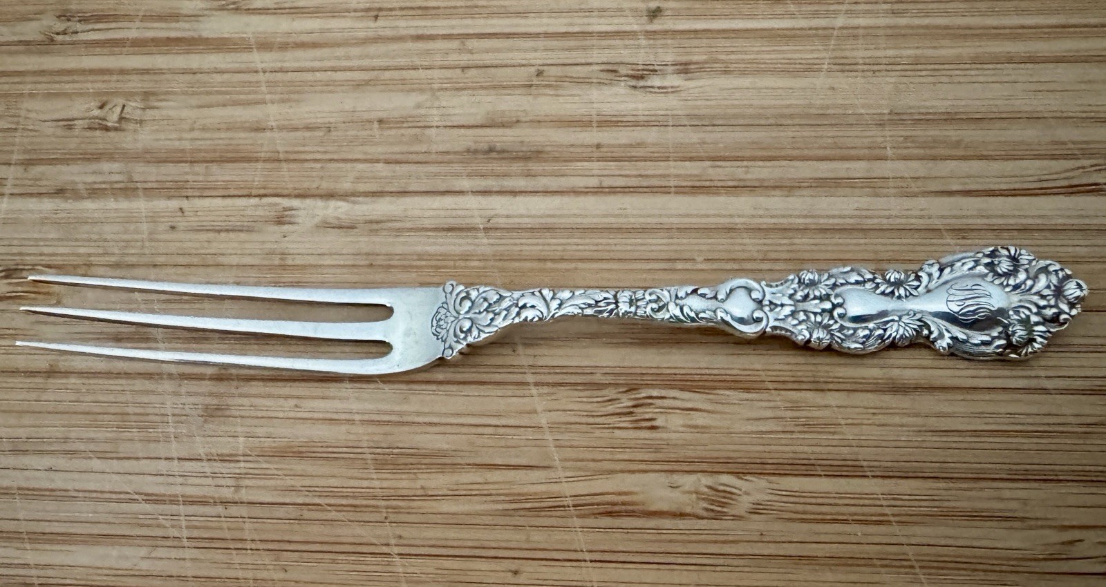 ART NOUVEAU GORHAM IMPERIAL CHRYSANTHEMUM 4 5/8” STERLING STRAWBERRY FORK