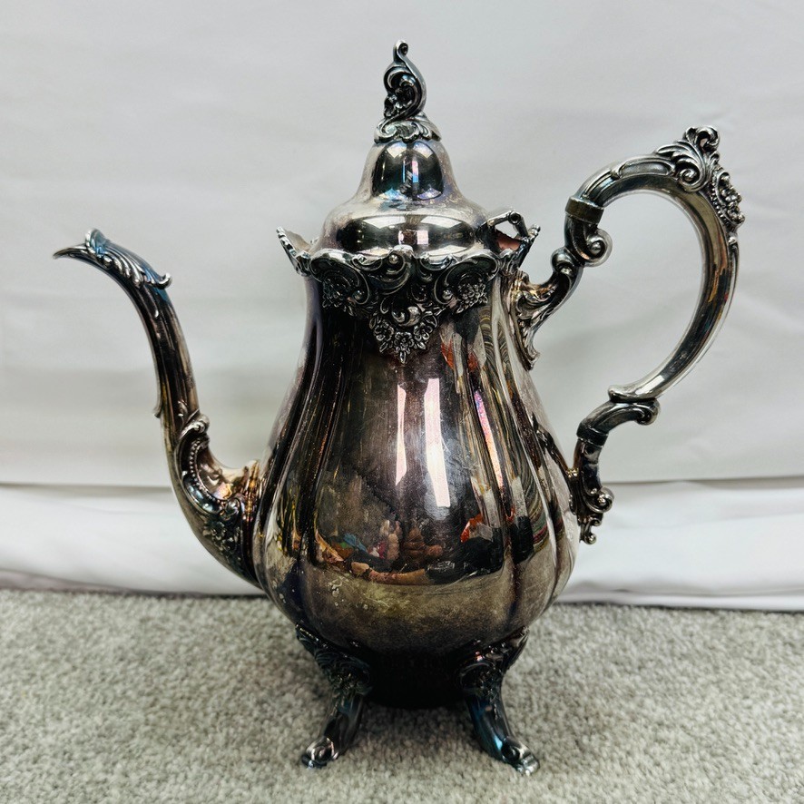 Vintage Baroque By Wallace Silverplate Tea Coffee Pot Ornate Hinged Lid 282