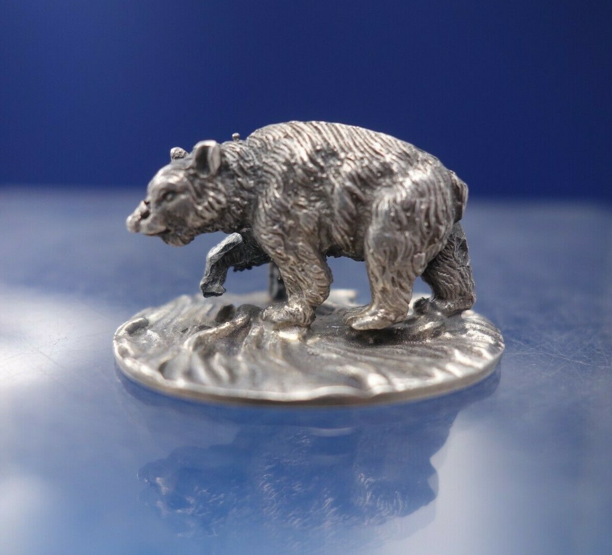 English .800 Silver Place Card Holder Bear Figural 3/4″ x 1 3/8″ x 1″ (#5270)