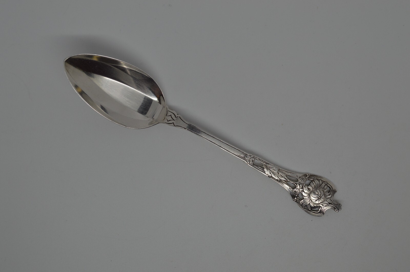 Watson Floral Series No 10 Chrysanthemum Sterling Silver Teaspoon-5 7/8″-17g-NM