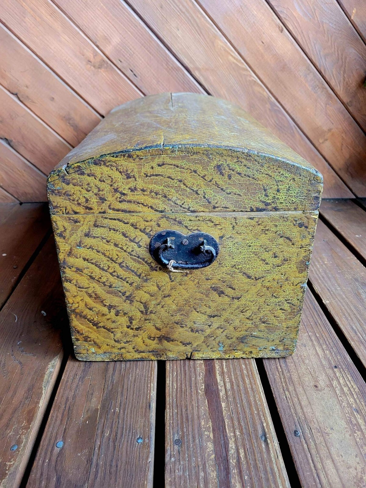 Antique 1830s Sponge Decorated New England Immigrant Dome Lid Trunk Chest Box