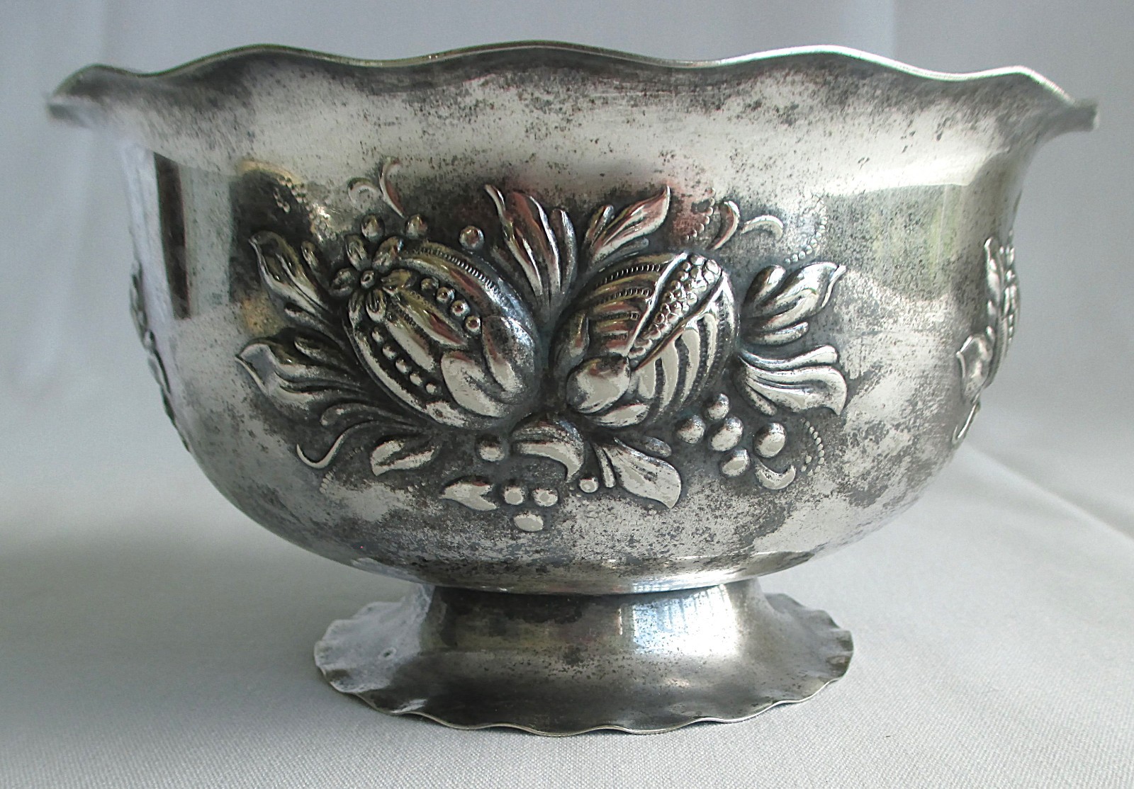Primans Nils Johan Sweden Silver Plated Reposes’ Bowl