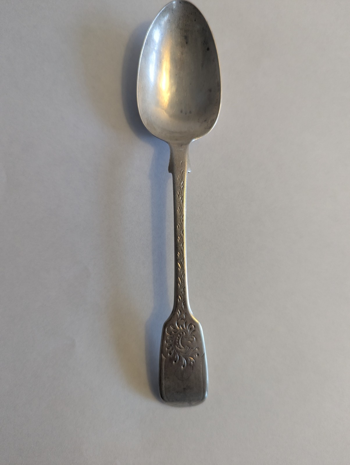 Antique solid silver fiddle spoon London Robert Wallis 1865