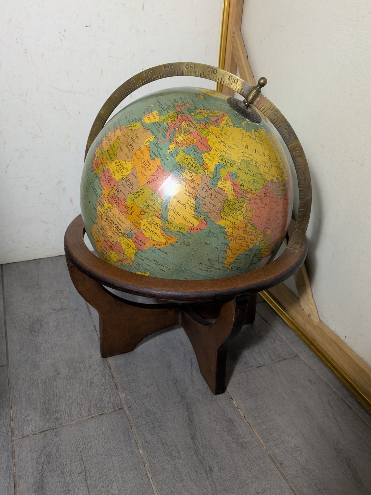 Mid Century Modern Style 12″ Desktop Globe with Wood Stand G77