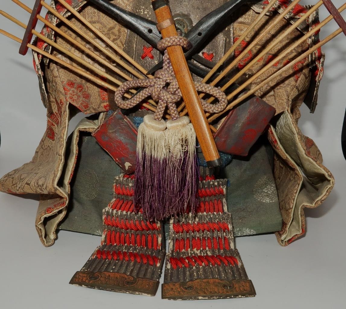 Antique C1900 Japanese Armor Sitting Shogun Samurai Doll Figurine, 12 1/2″