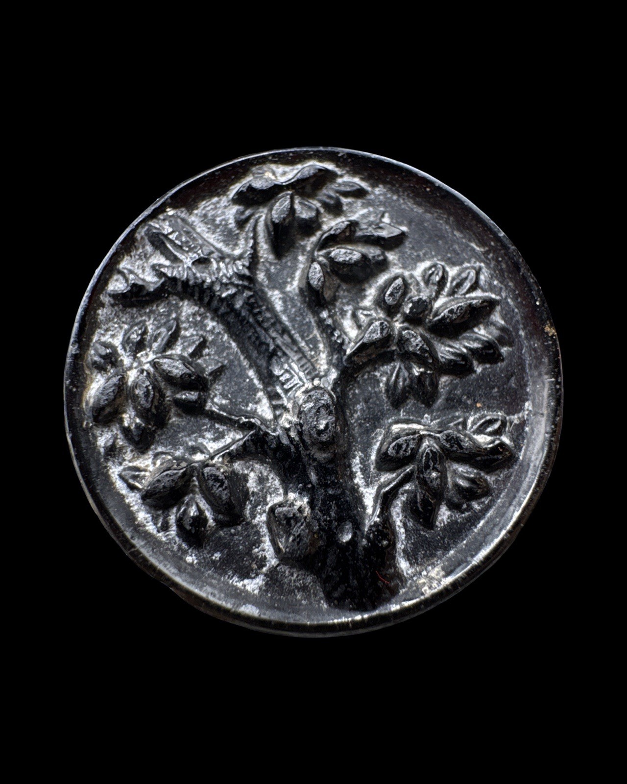 15mm Vintage Metal Tree of Life Black Button #78