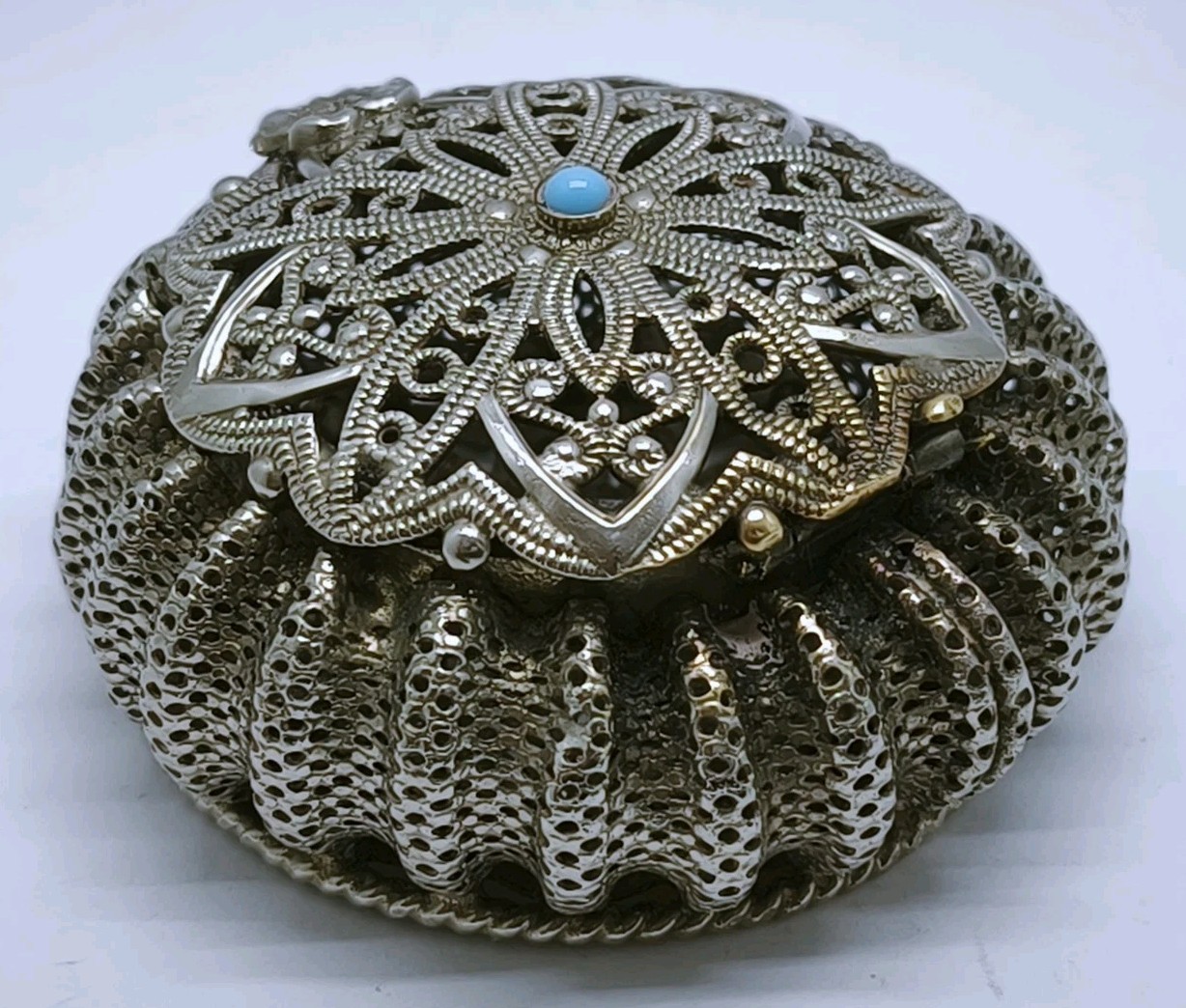 Vtg 1960s Solid Silver Filigree Pill Box Pumpkin Turquoise Cabochon Stone 30g