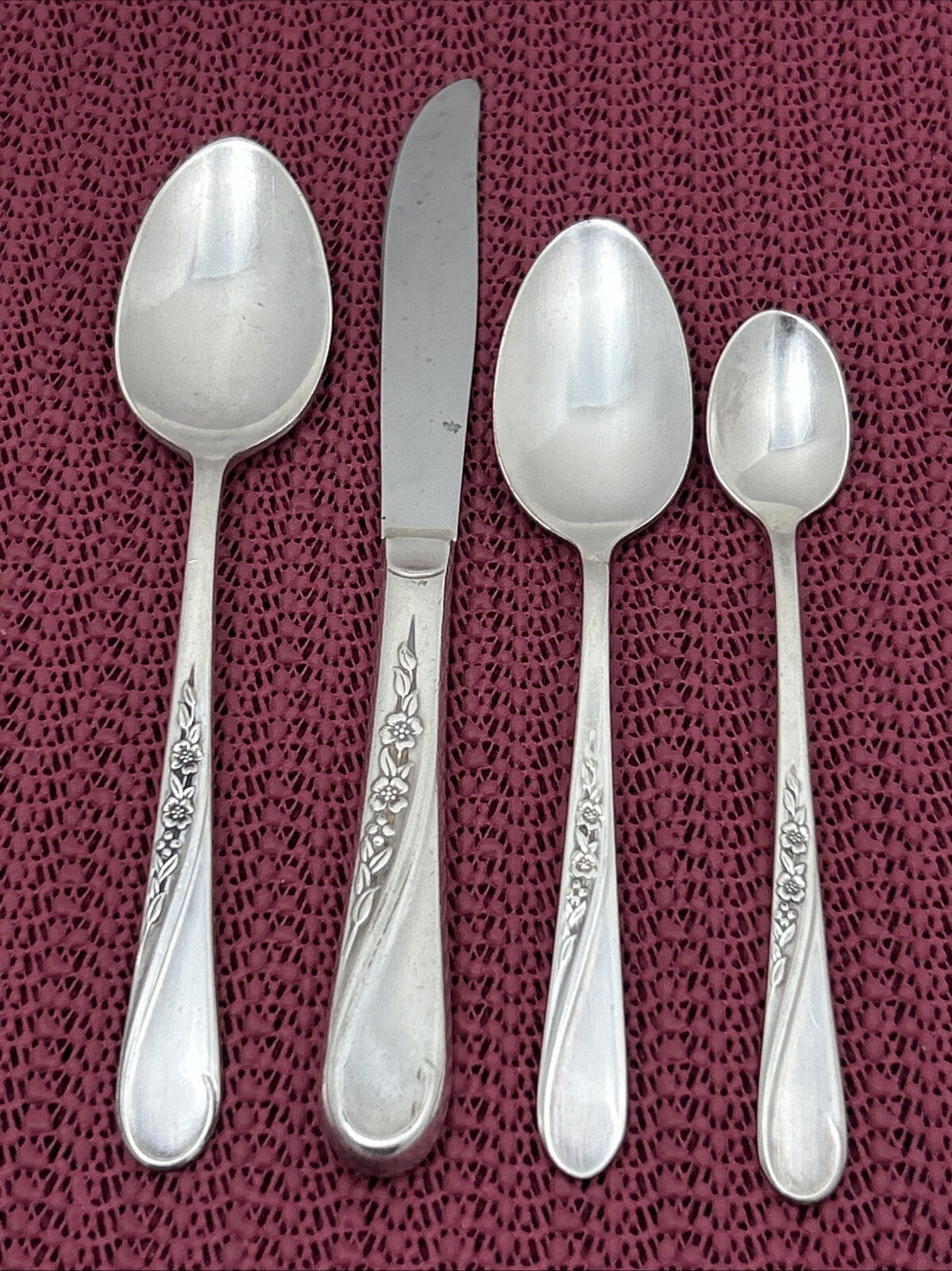 Youth Knife Spoon Baby 1956 SPRING FLOWER Wm Rogers International Silverplate