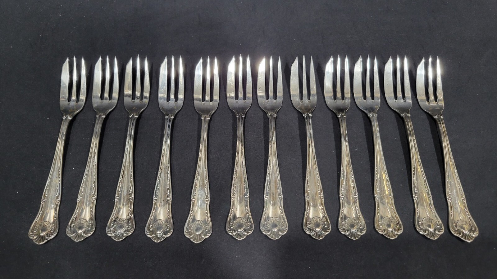 Set of 12 Vintage 800 Silver Dessert Forks, 281.2 grams