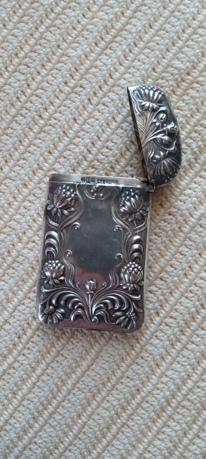 Gorgeous Antique Art Nouveau Repousse ~Sterling Silver Vesta Match Holder