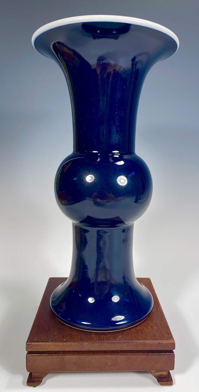 China Chinese Deep Blue Glaze Fengweizun Yen Yen Shape Vase w/ Qianlong mark