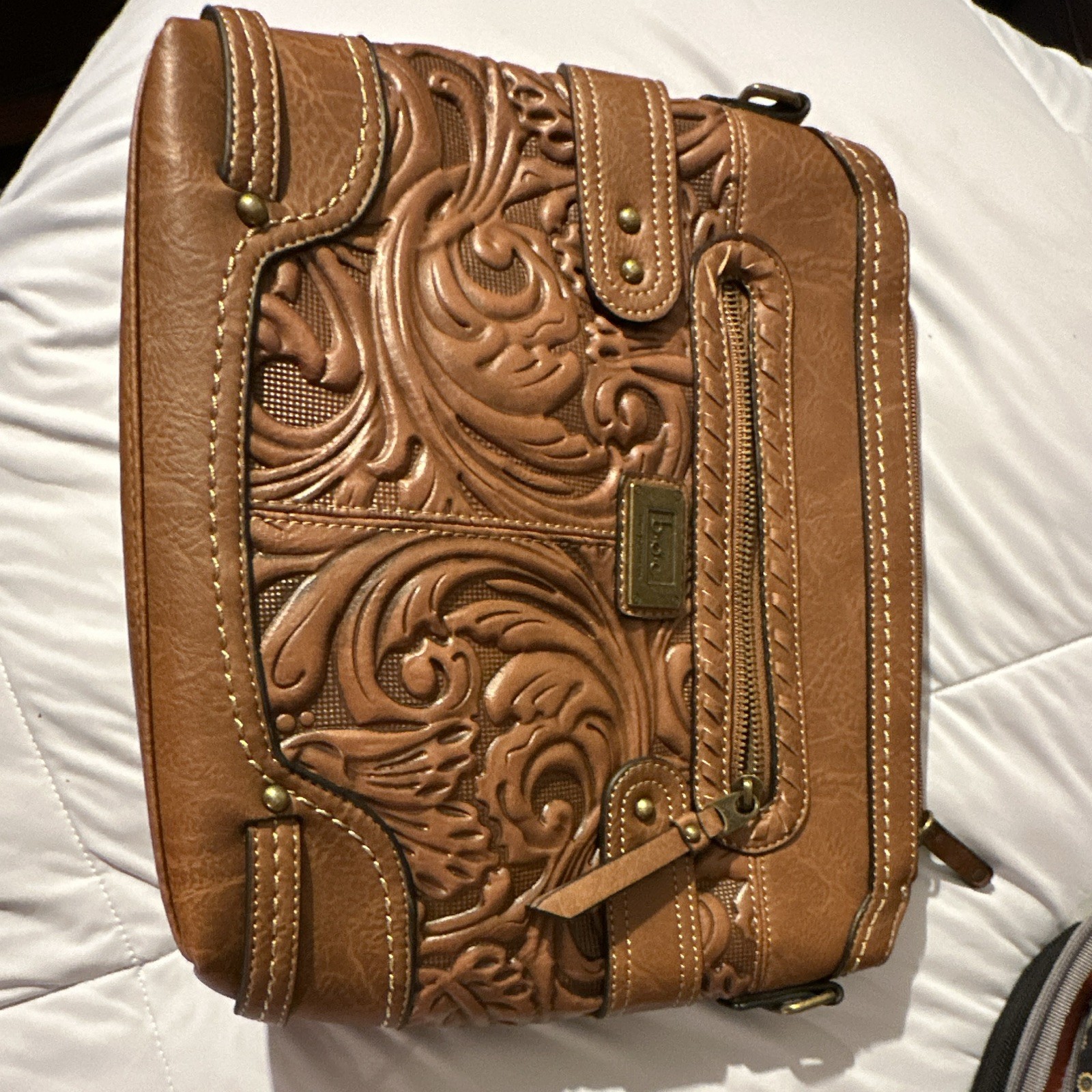 Vintage b.o.c. Brown Embossed Zip Shoulder/Crossbody Bag Purse Solid Rectangle