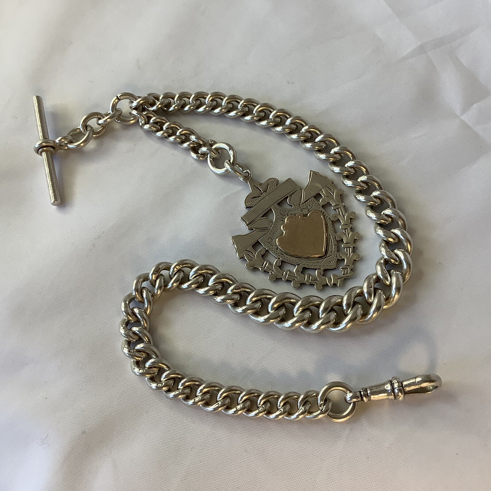VICTORIAN HM SOLID SILVER ANTIQUE SINGLE GRADUATED ALBERT WATCH CHAIN/MEDAL 1900