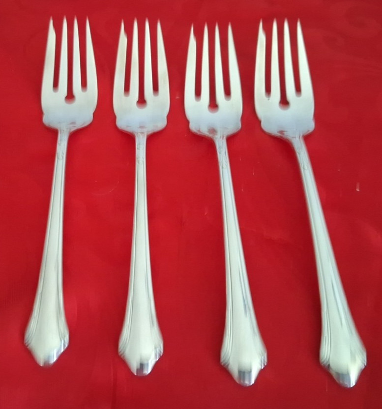 Gorham silverplate Lady Caroline 1930 lot of 4 salad forks 6 9/16″ NM polished