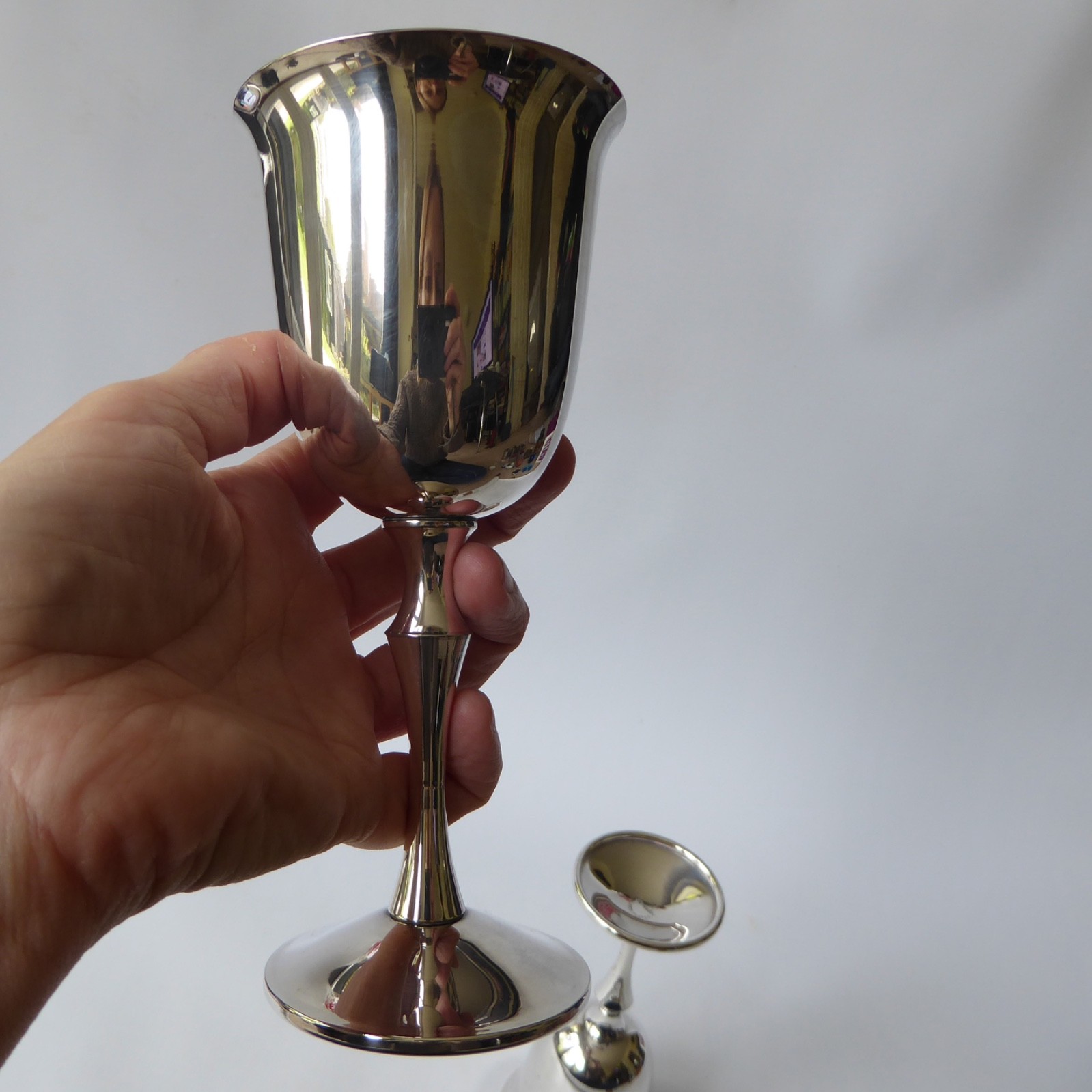 Grenadier England 2 silver plated goblets, 1970s 1980s retro vintage wine glass