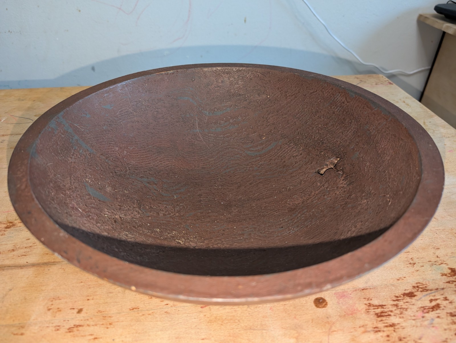 Primitive Wood Bowl Brown Color Paint Vintage Country 14″ Out Of Round Composite