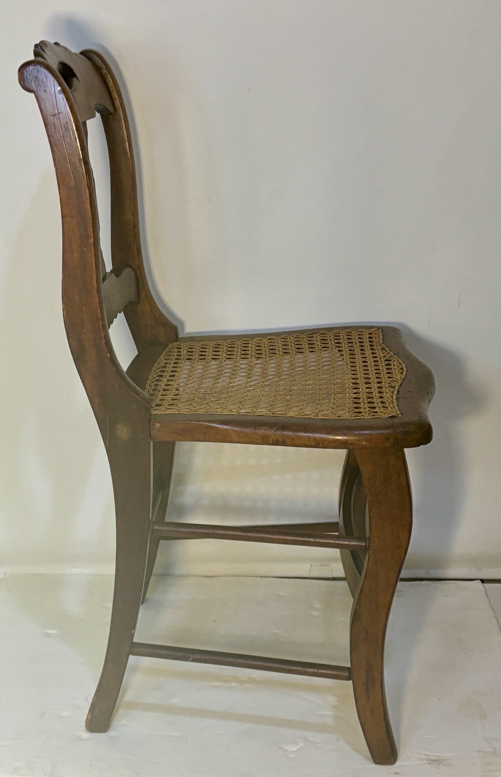 Early American Federal Period Bird’s Eye Tiger Maple Side Chair Cane Seat