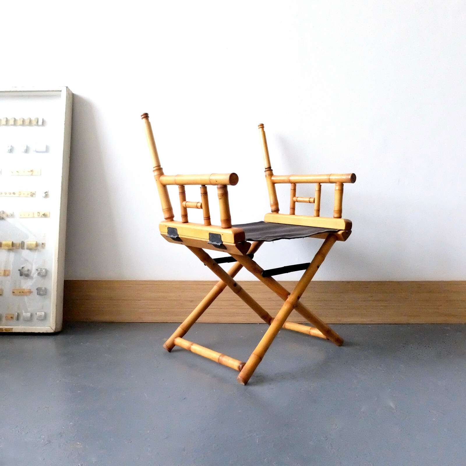 Vintage TELESCOPE Bamboo Folding Director Chair Granville NY Palm Beach Modern