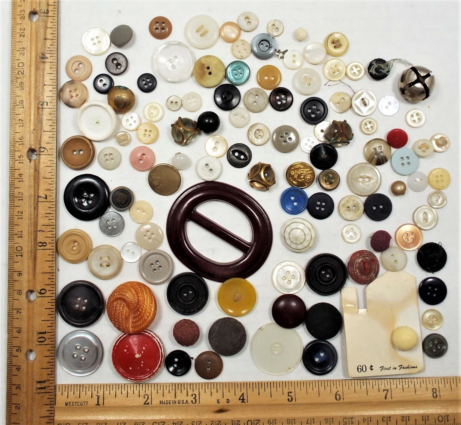 Over 100 Antique Buttons 1800’s – 1900’s – Bakelite – Fabric – Metal – MOP – #7