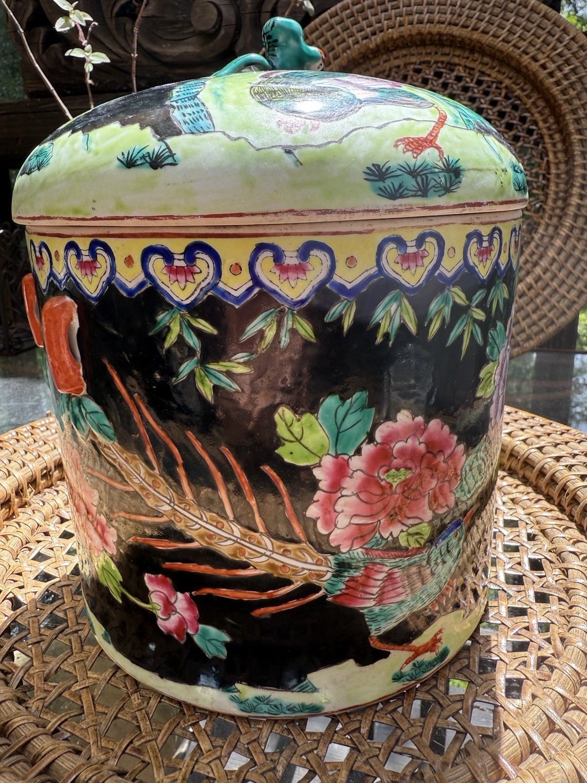 Early 20th Century Chinese Qing Dynasty Black Floral Porcelain Famille Noir Jar