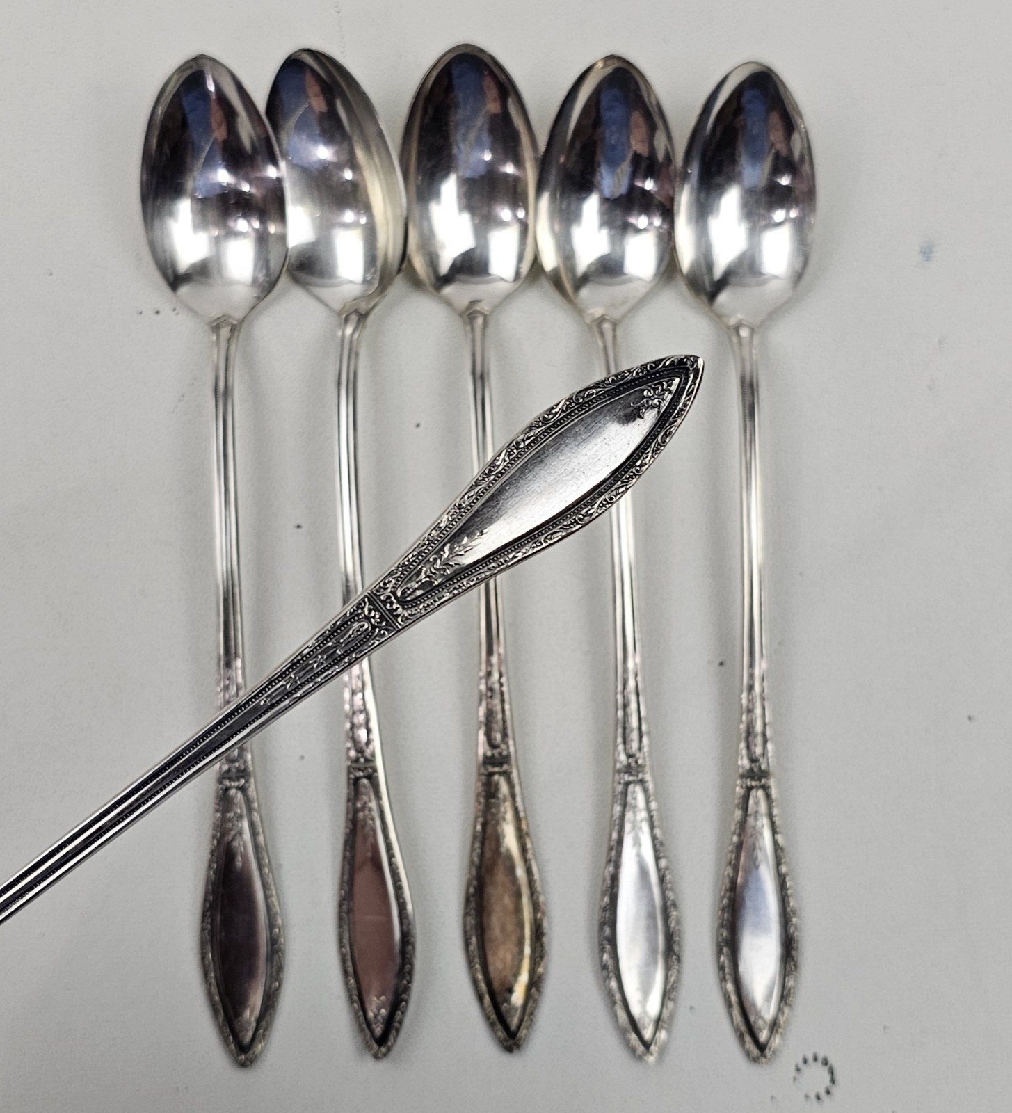 WM A. Rogers A1 Plus Silverplate Mystic Coronet Pattern Set of 6 Iced Teaspoons