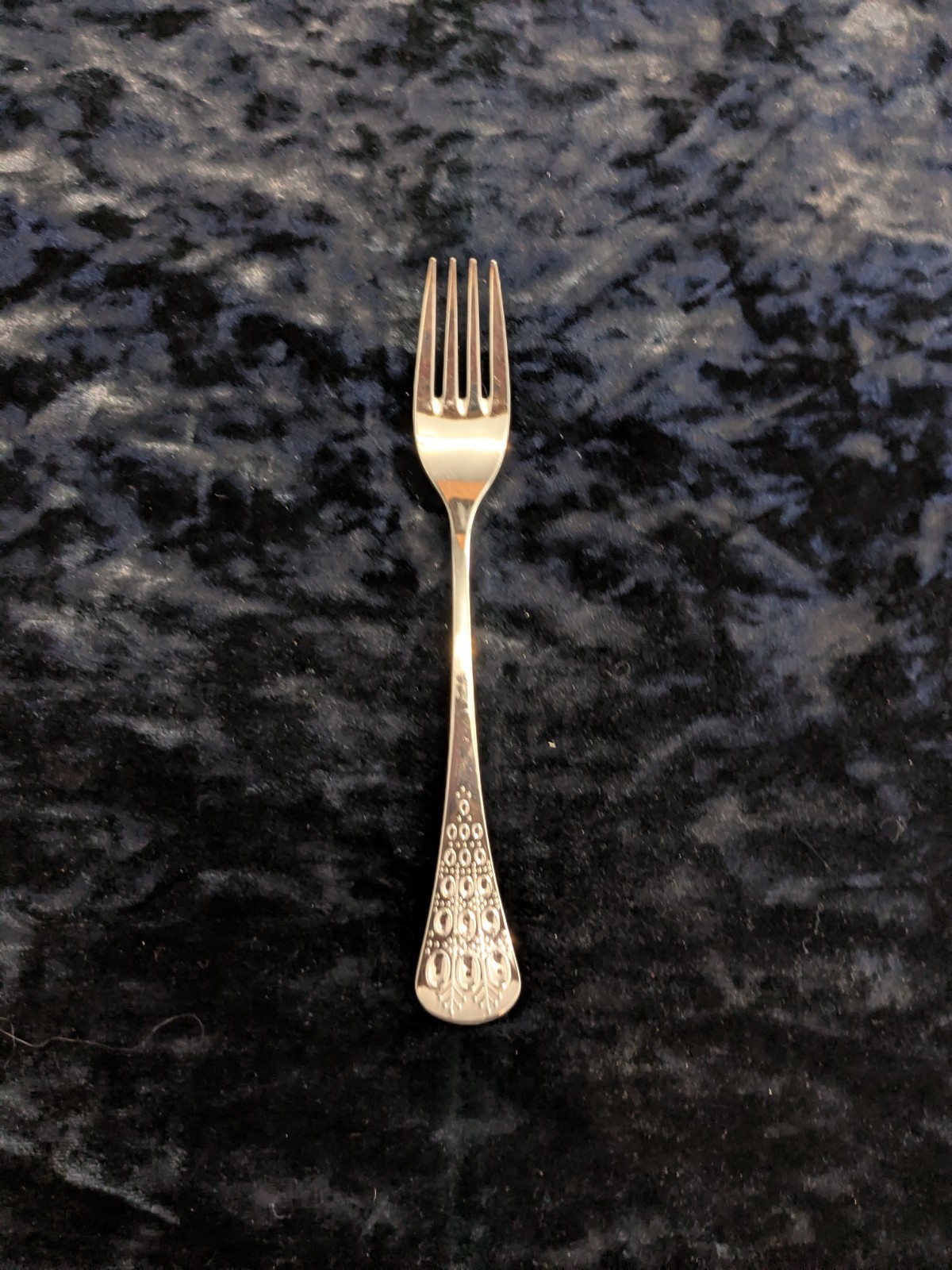 New Vintage Romance (SILVERPLATE) by ROSENTHAL Flatware Salad Fork 7in