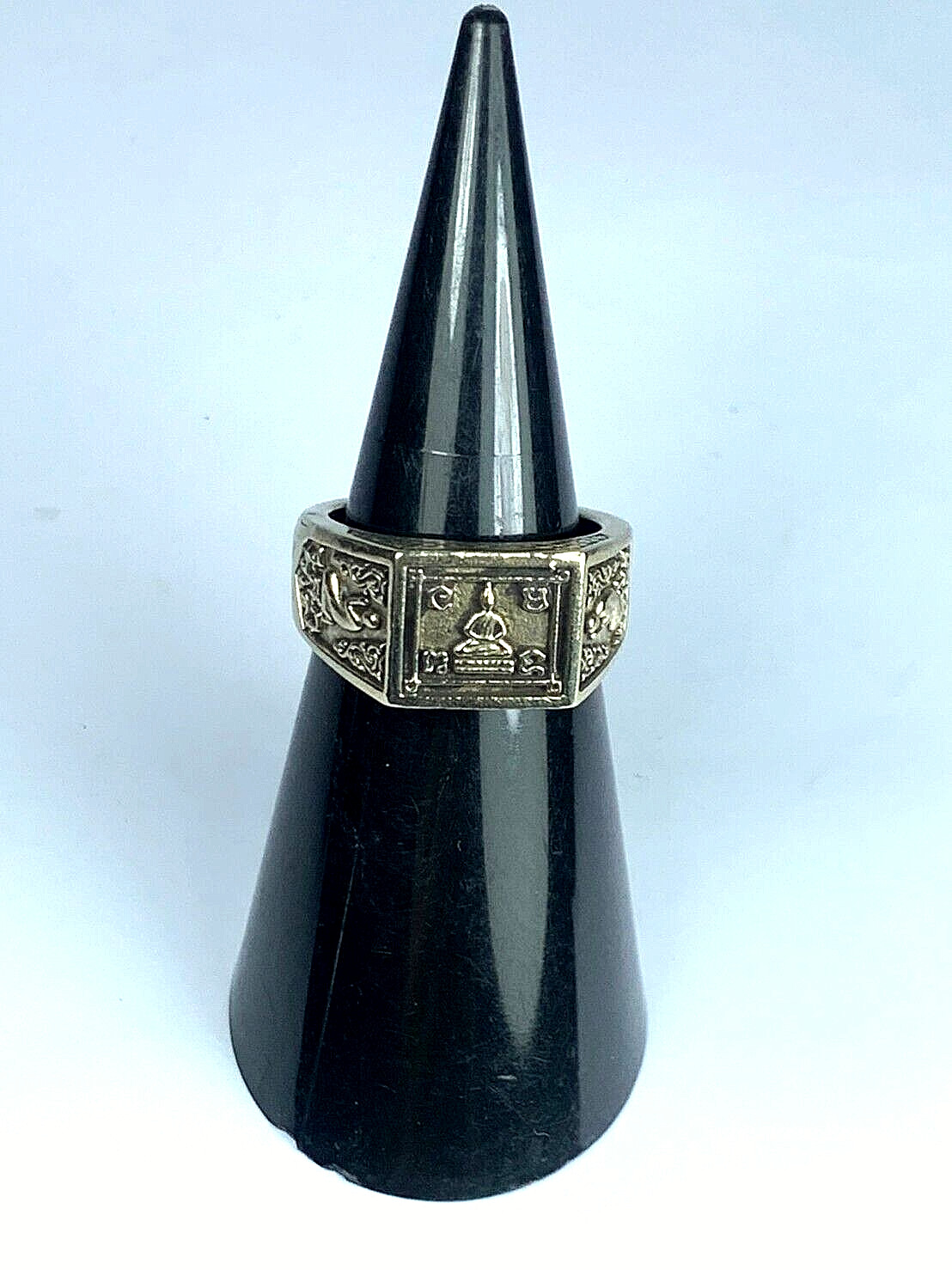 SIZE 10.5 US. REAL B. E. 2524 ALPACA BUDDHA NANG KWAK LP RUAY RING THAI AMULET