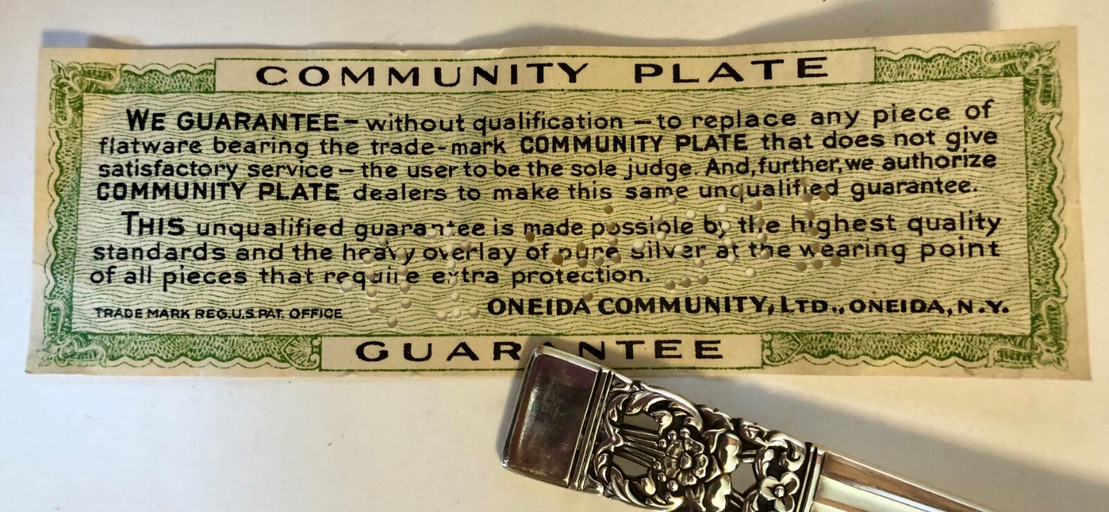 CORONATION pattern – Oneida Silverplate Teaspoons – set (6) in ORIGINAL CASE