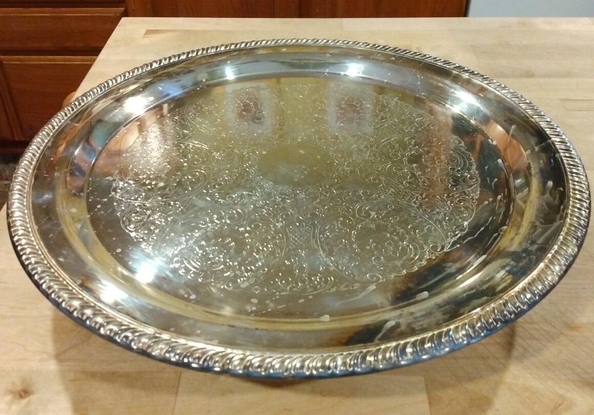 Vintage Large Leonard Silver-plated Ornate Ridge Serving Tray 15″ Diameter