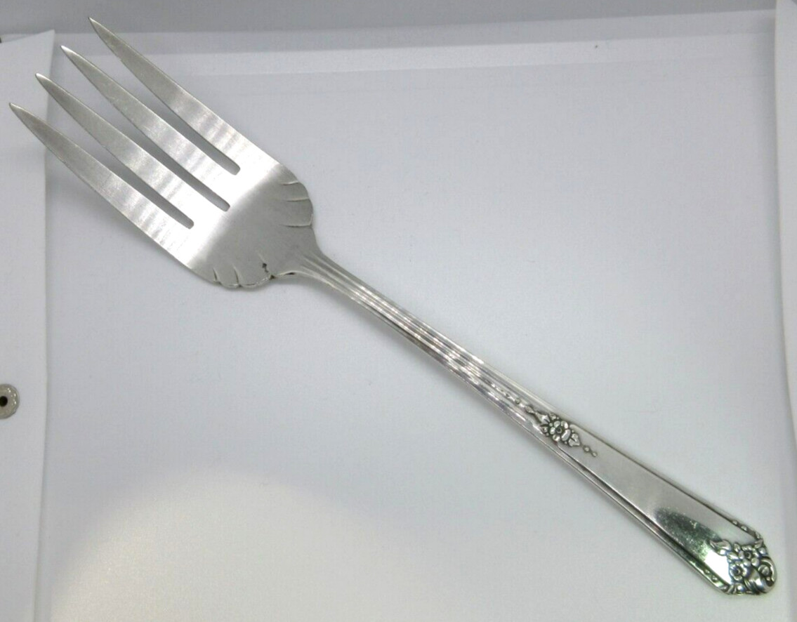Oneida Community SWEET BRIAR *1 Serving Fork* 8 1/2″ Silverplate 1948