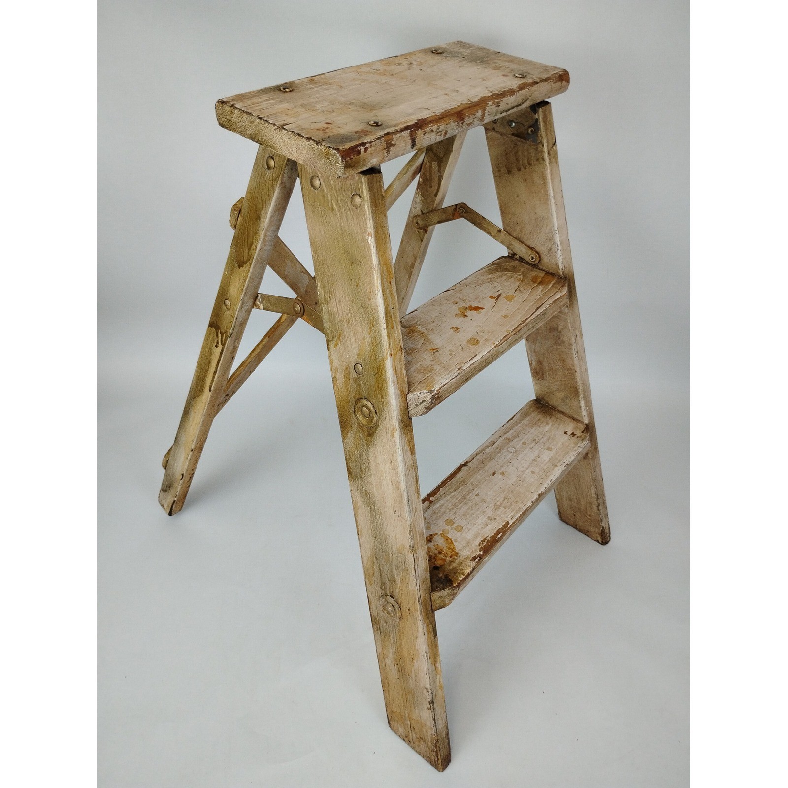 Vintage Wooden 3 Step Stool Ladder Rustic Farmhouse Plant Stand White 22″ Prop