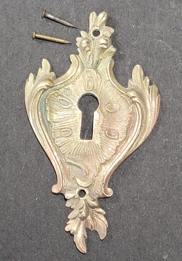 Antique Escutcheon Key Hole Cover French Style Rococo Original Brass 2″ x 3 1/2″