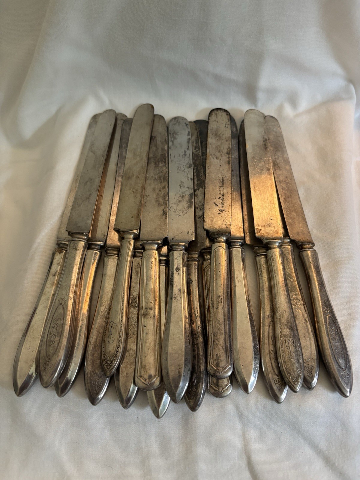 Lot of 17 Silver Plate Knives. Misc Patterns. Various Brands