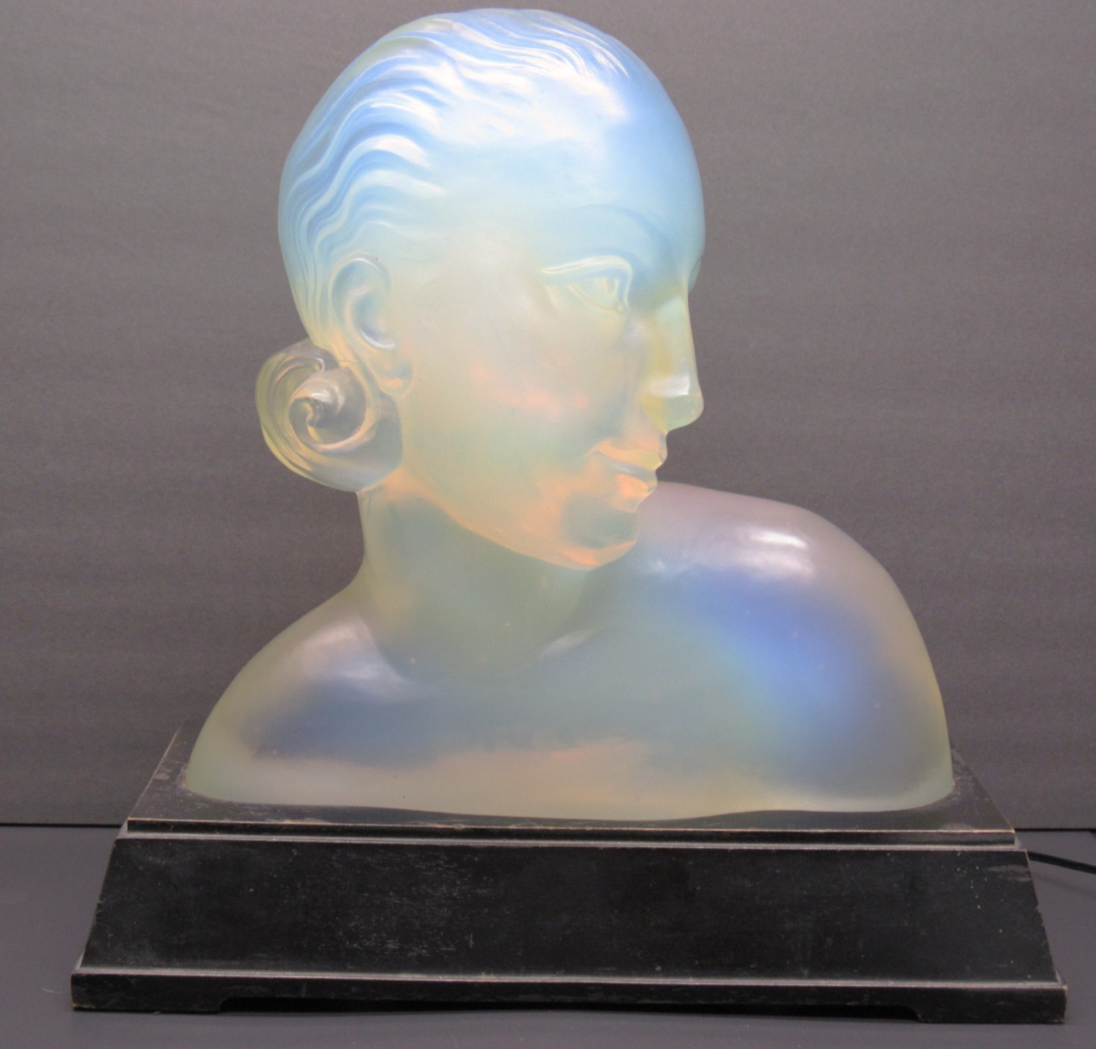 Rare SABINO Opalescent Art Glass Lady Bust w/Lighted stand ca.1920’S Lalique Era