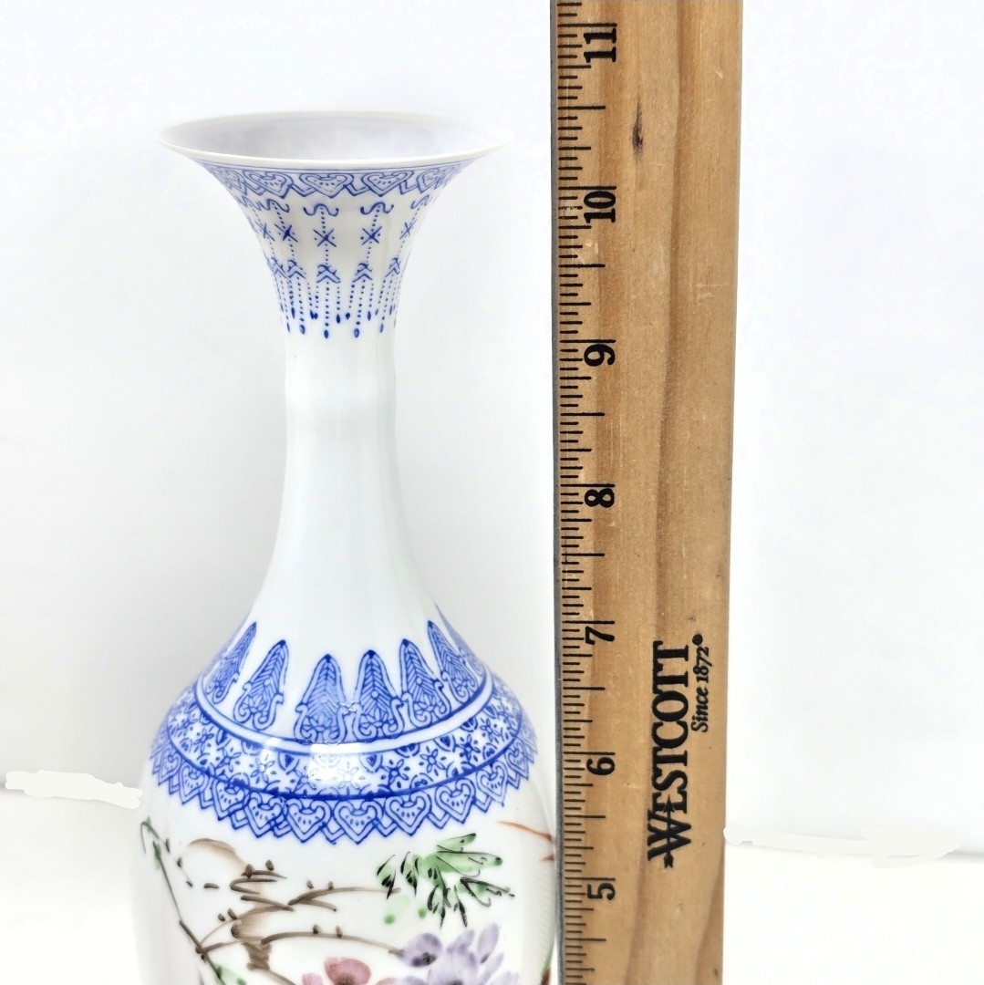 Chinese Handcrafted Hand Painted Eggshell Porcelain Vase 10″ (26cm)