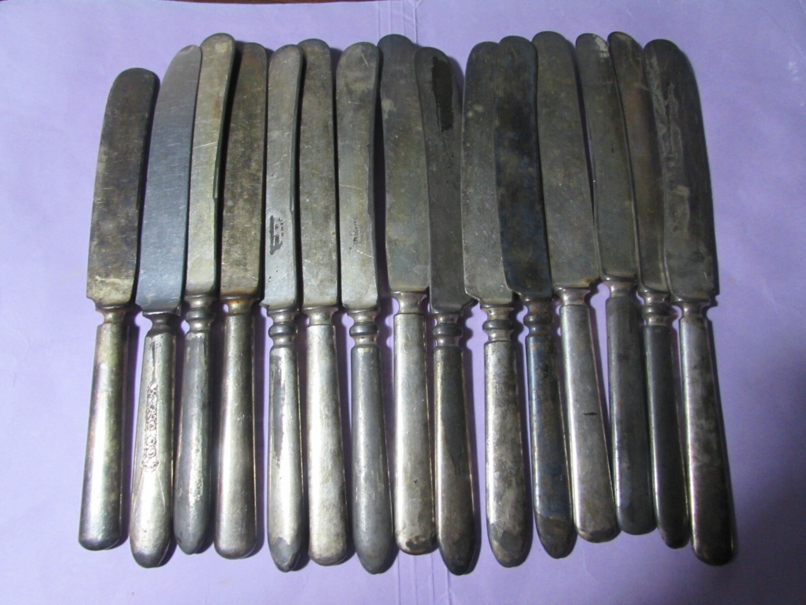 VINTAGE knife “Wallace” 15 silver knives total weight about 2 pounds 12 ounces