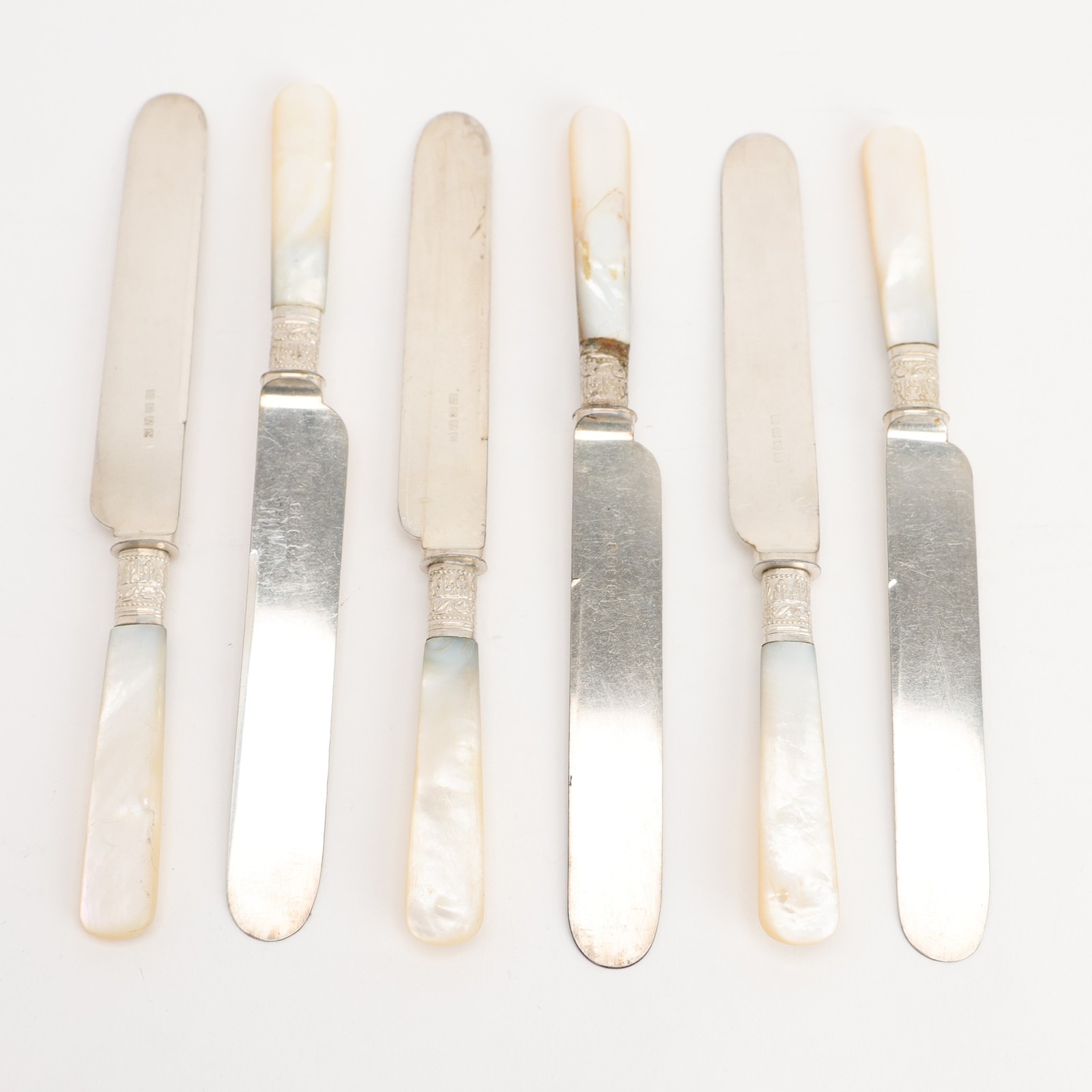 Roberts & Belk Set of 6 Mother of Pearl Handled Breakfast or Tea Knives No Monos