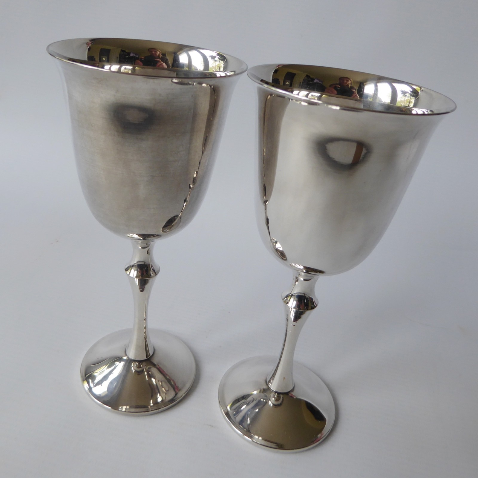Grenadier England 2 silver plated goblets, 1970s 1980s retro vintage wine glass