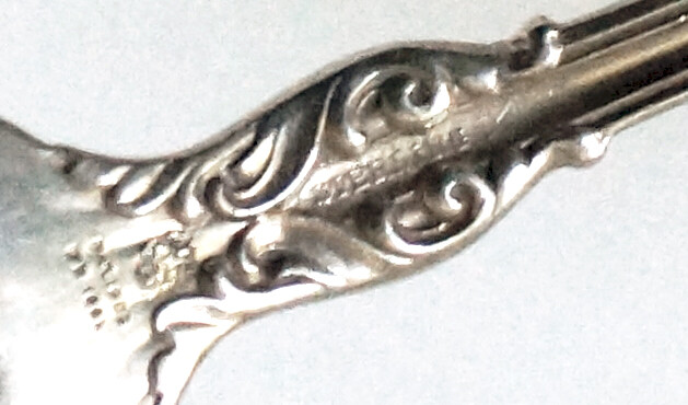 EASTER GIFT 8 ¾” Sterling Silver Lettuce Fork Whiting Lily pattern 1902y 47g