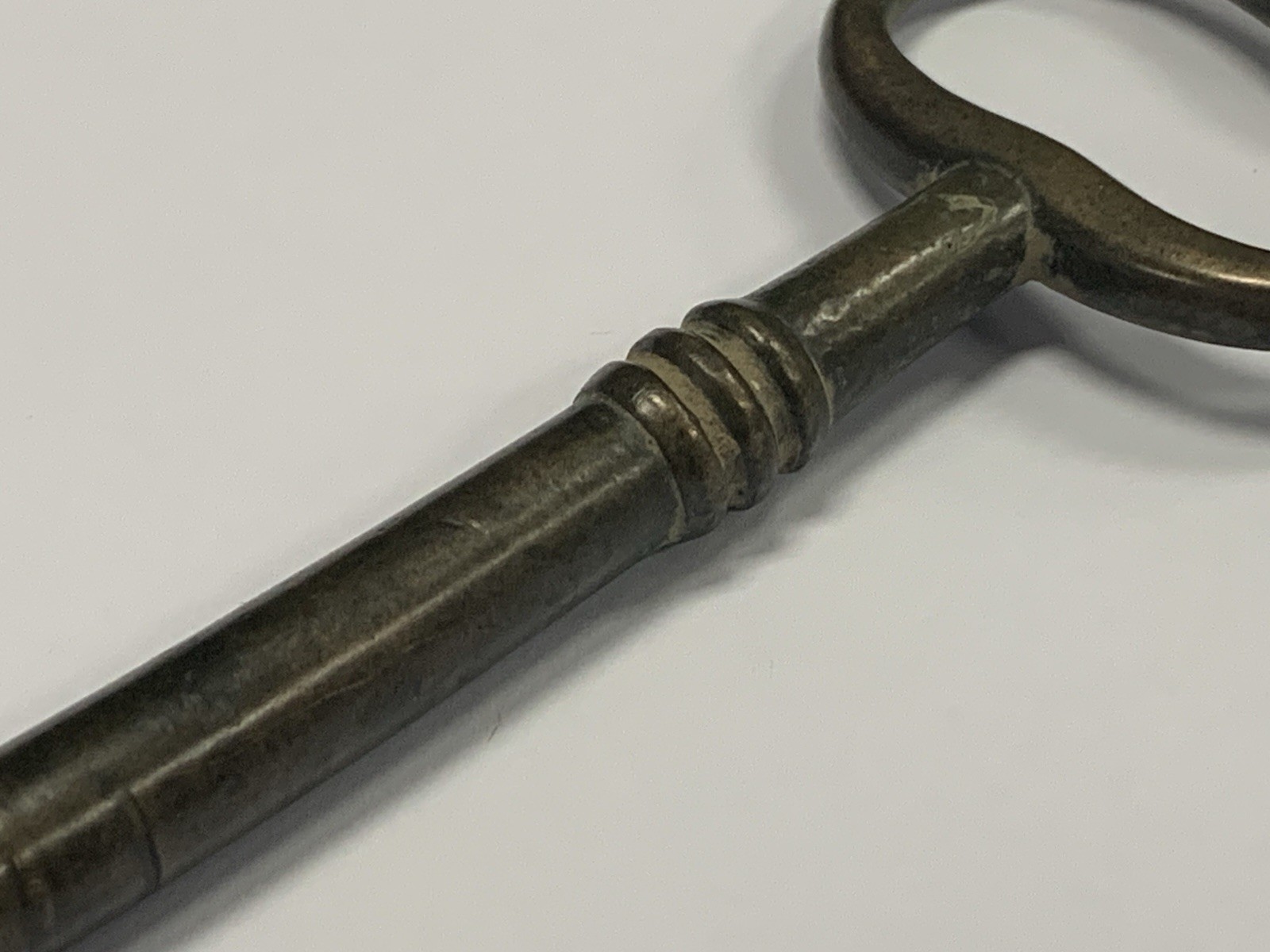 Antique Brass Skeleton Key Solid Barrel 5.25″ Jail Cellar Church Castle Door