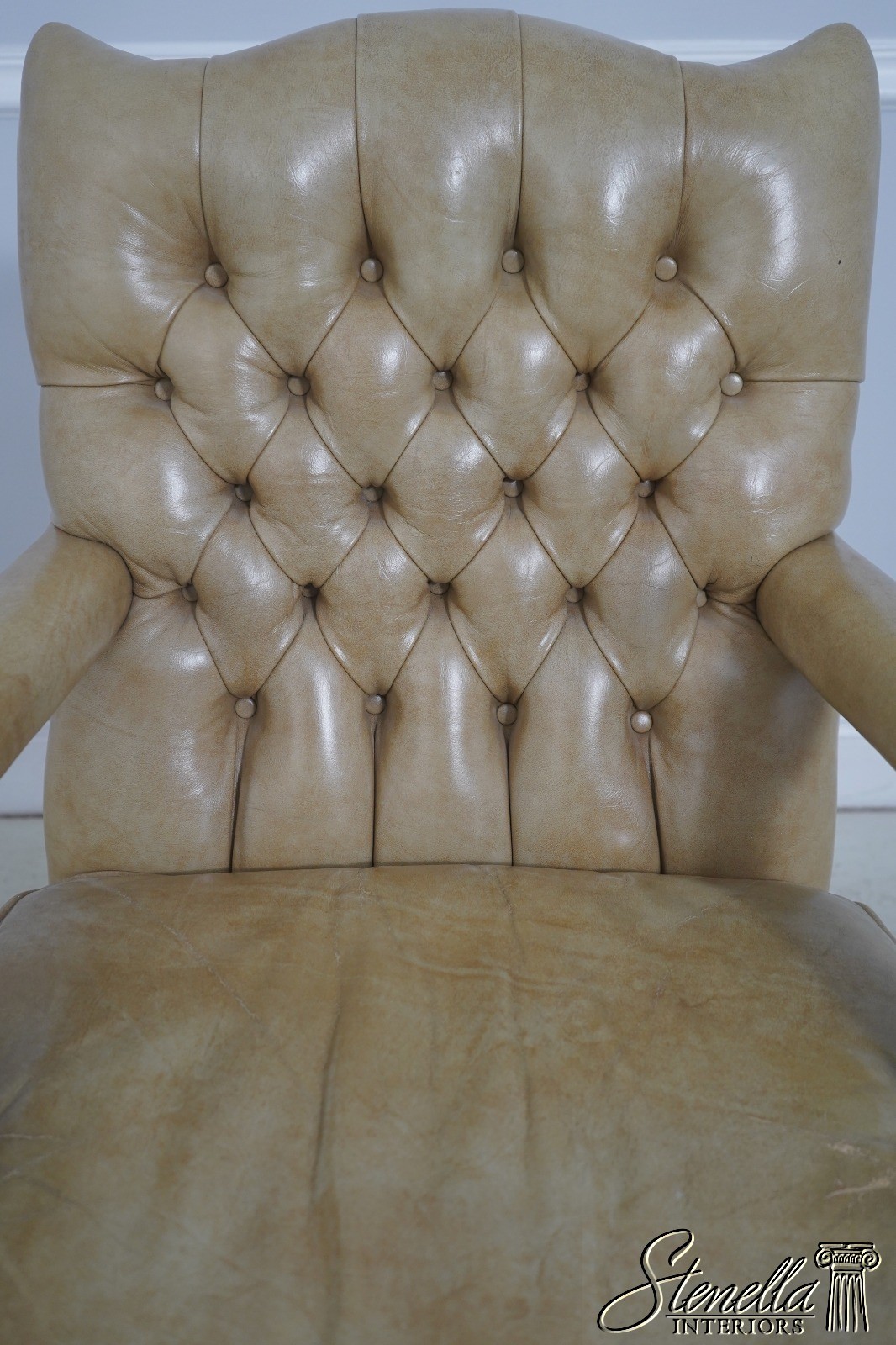 73549: Classic Leather Tufted Rolling Desk Chair