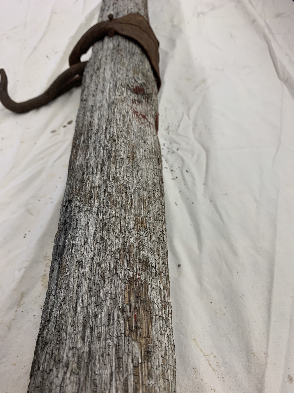 Antique Primitive Heavy 43” Wooden Single Tree Oxen Yoke Horse Metal Ring Hooks