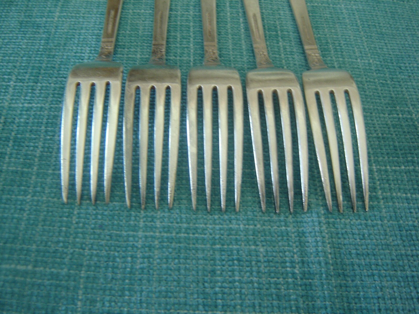 Oneida Community FOREVER Dinner Forks Set of 5 Vintage Silverplate 1939