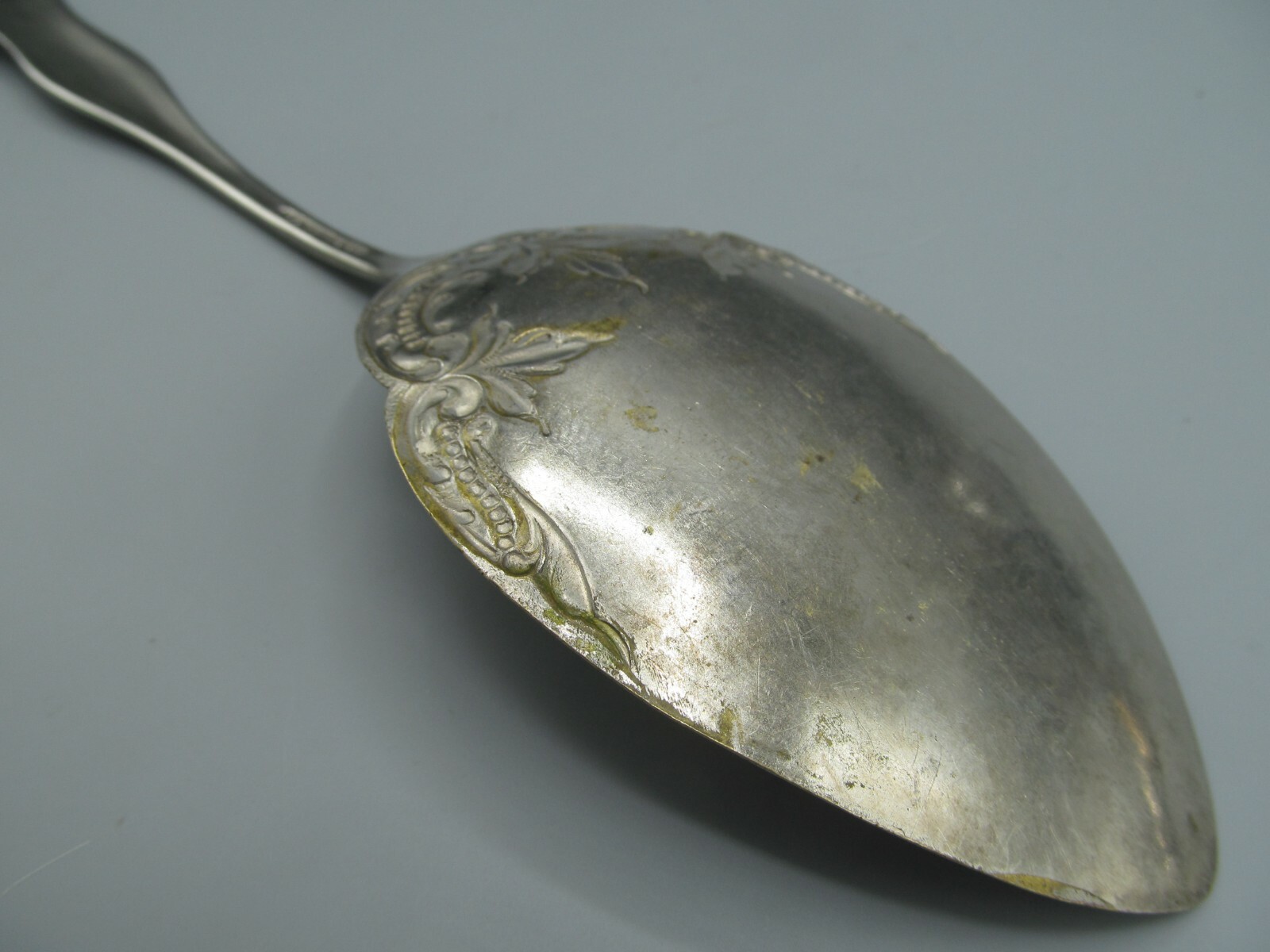 U.S. Silver Co THREE Solid Pie Knife Server Silver Plate 9-1/4″