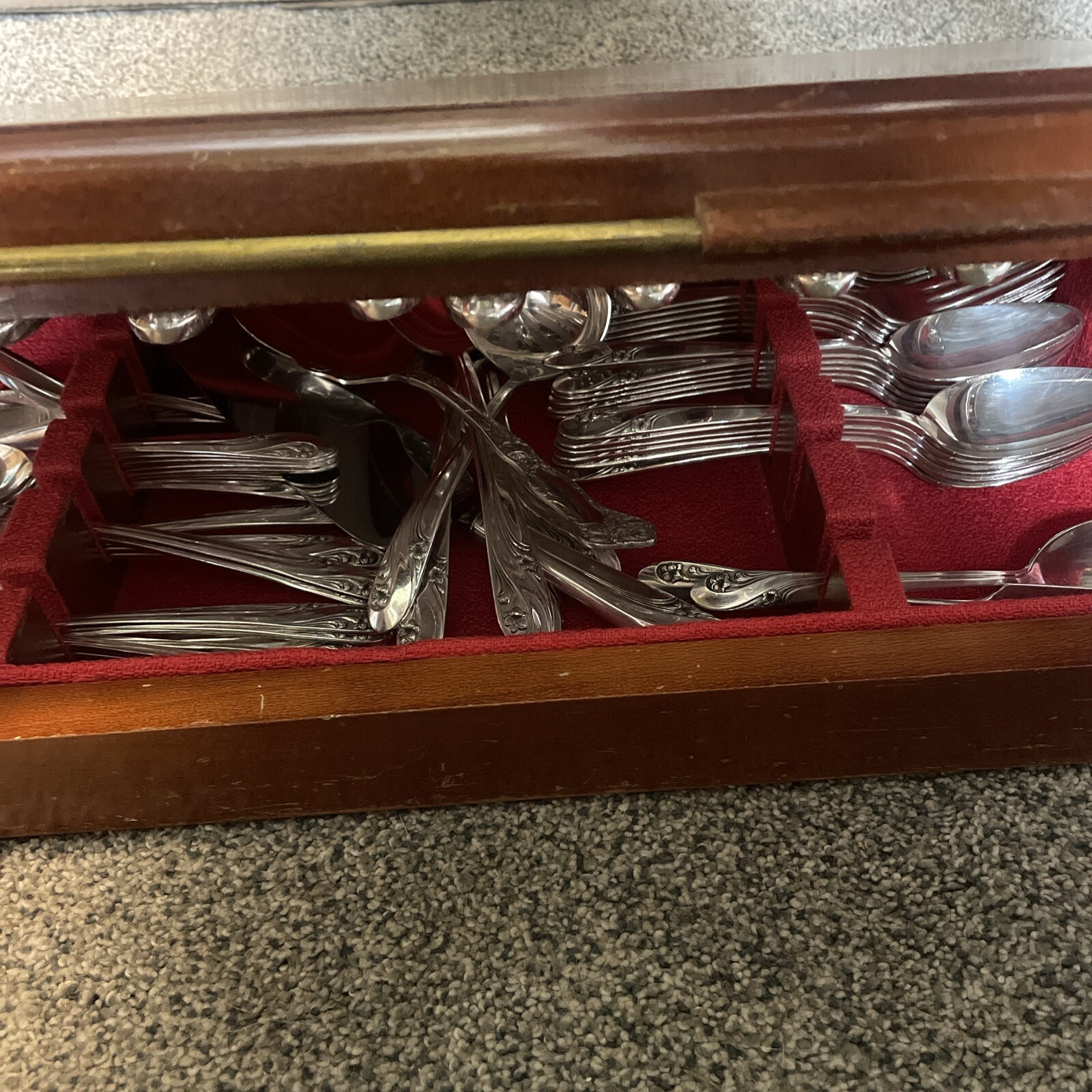 VINTAGE HOLMES and EDWARDS INLAID SILVER-PLATED FLATWARE FLORAL (66 In Total)