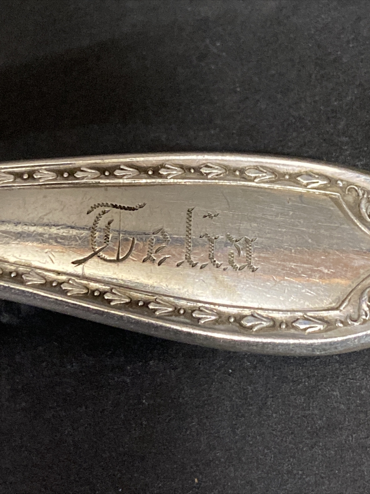 VINTAGE COMMUNITY SILVER GRAVY LADLE SERVER SPOON TELIA TRIPLE PLUS SHERATON