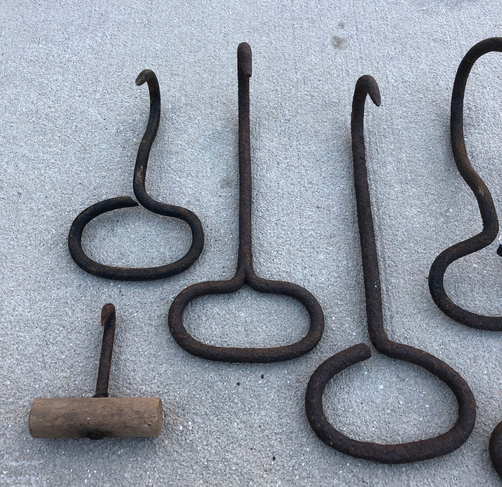 LOT of 7 Vintage Antique Hay Bale Metal Hooks Primitive Farm Tools