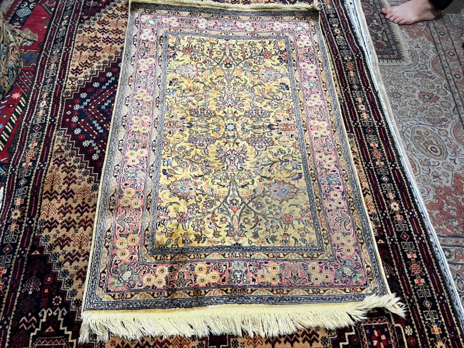 COLLECTORS’ PİECE Vintage Natural Silk Hereke Turkish Oriental Floral Carpet